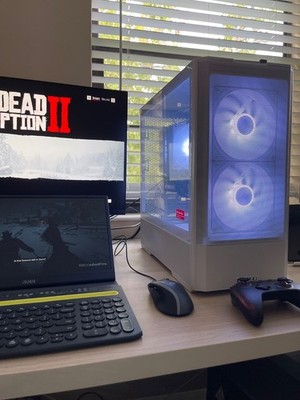HP OMEN - 30L Gaming Desktop - AMD Ryzen 5 5600X - 16GB Memory - No SSD,GPU,OS