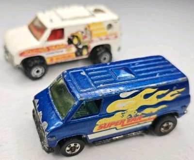 HOT WHEELS BLACKWALL (2) RACING TEAM SUZUKI ATV BAJA BREAKER & BLUE SUPER VAN