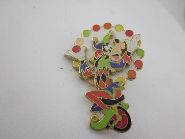 Goofy Disneyana Pin 2005 Enamel Metal Multicolor Juggler Design - Image 3 of 4