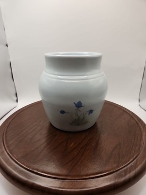 Buchan Thistle Stoneware Thistleware planter Portobello .5 x 5''. Pre-owned 