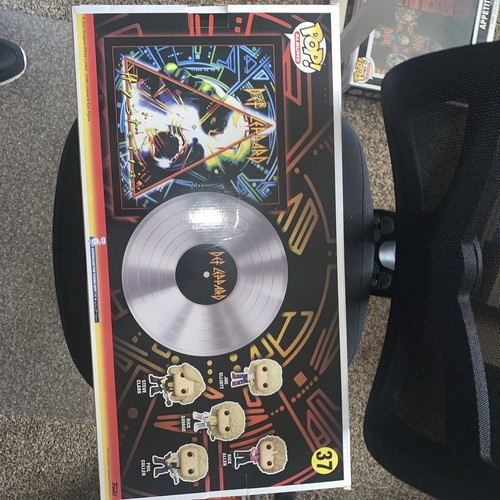 Funko Pop! Cubierta de álbum de lujo con estuche: histeria - Walmart (WMT) (Exclusivo)... - Imagen 4 de 6