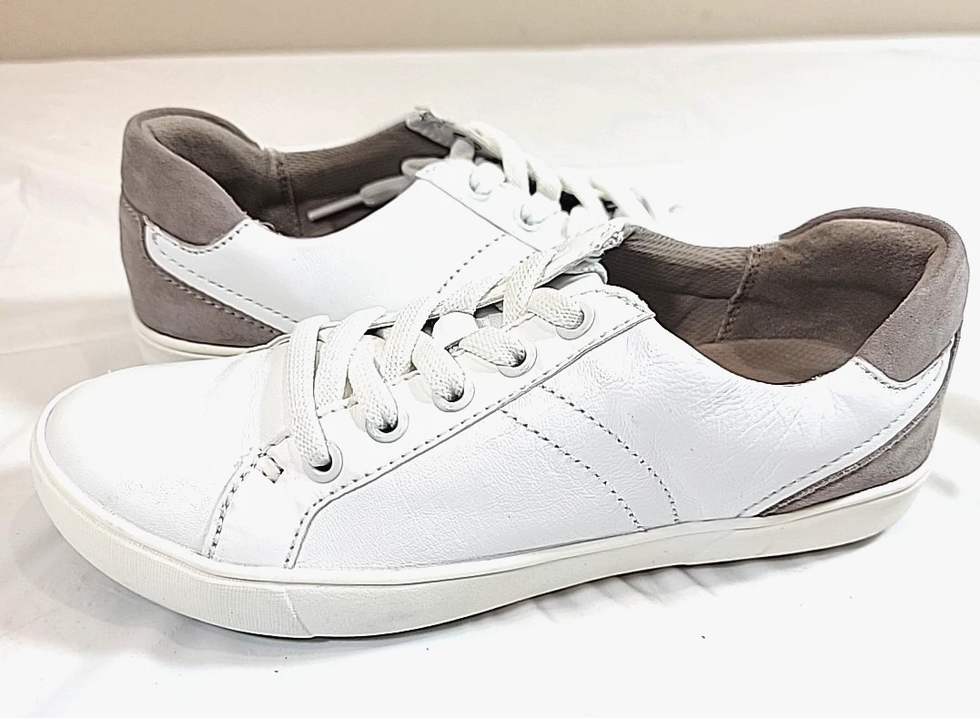 Naturalizer Beige Leather Athletic Shoes for Women for sale  display picture 1