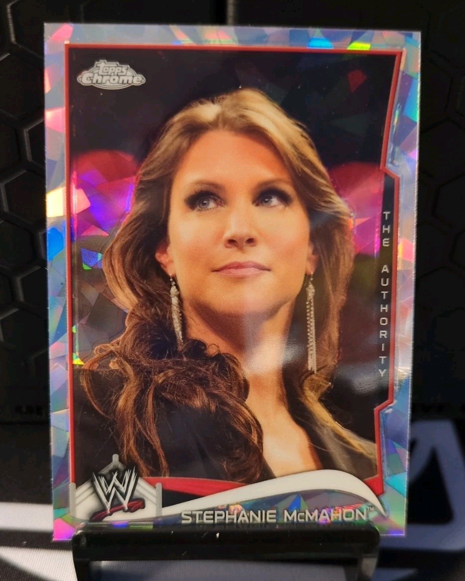 2014 Topps Chrome WWE - Stephanie McMahon #47 Refractor