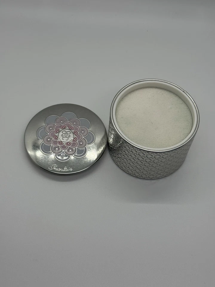 Guerlain Meteorites Light Revealing Pearls of Powder 2 CLAIR/LIGHT 25g/0.8oz - Image 3 of 4