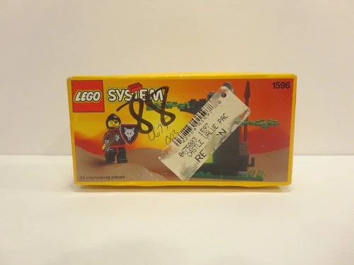 Lego Castle Wolfpack Set 1596 Ghostly Hideout NEW and SEALED Damaged Box Vintage