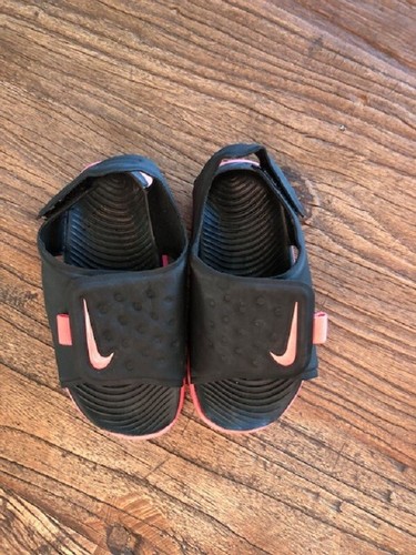 NIKE TODDLER SANDALS SZ 7C FUCHSIA u0026 BLACK UNISEX SLIDES STRETCH STRAP |  eBay