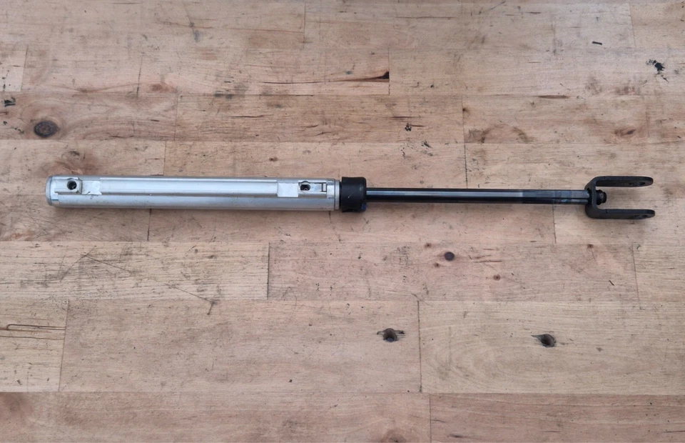 SAAB 9-3 93 2004-2012 CONVERTIBLE DESCAPOTABLE CILINDRO RAM PRINCIPAL DERECHO 12833495 - Imagen 3 de 4