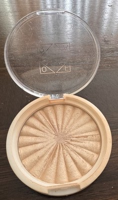 OFRA Cosmetics Highlighter Star Island - 10g/ 0.35oz Intense Pearl Pigments BNIB