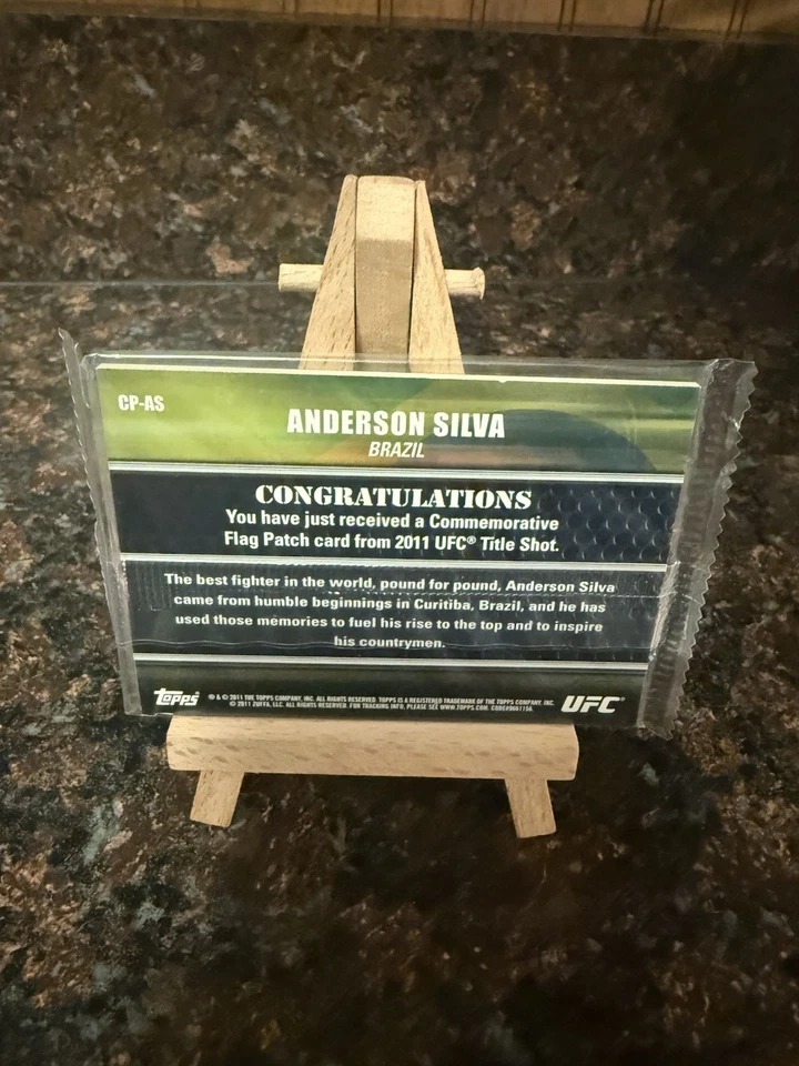 2011 Topps UFC Title Shot Country Flag Patch Brazil Anderson Silva The Spider - Image 2 of 2