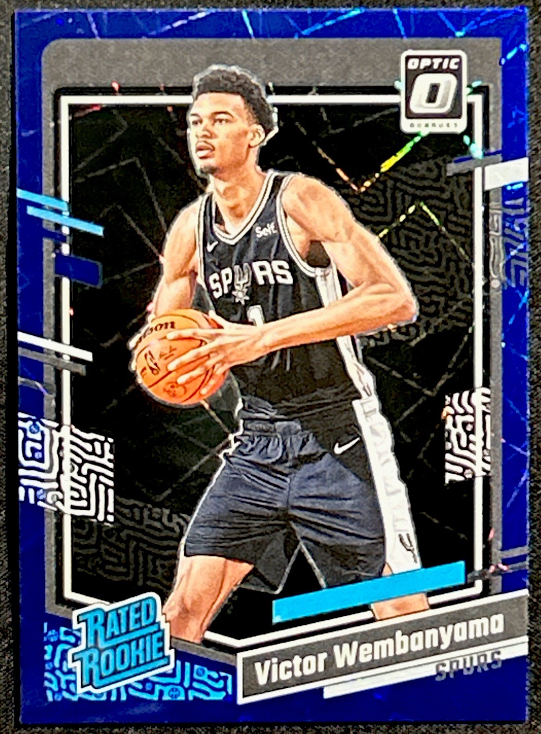 2023-24 Donruss Optic - Victor Wembanyama Rated Rookie #225 Blue Velocity (RC)