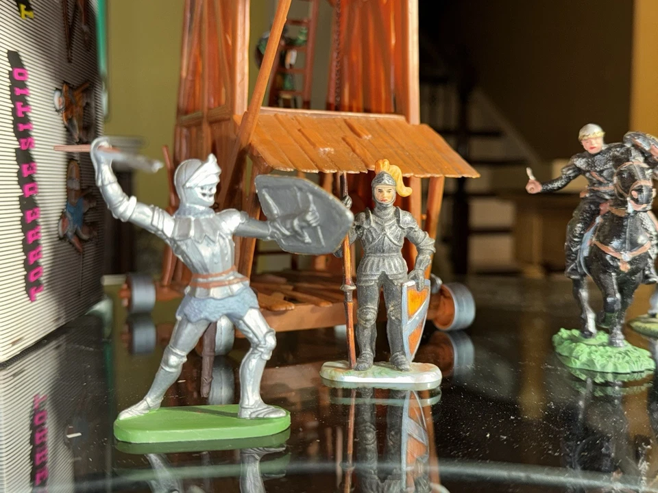 Torre Seige Elastolin Alemania DE COLECCIÓN con caja original incluye soldados ¡RARA, COMO NUEVA! Foto 3 de 4