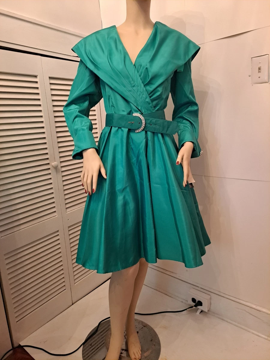 Emerald Green Cocktail Dress In Women's Vintage Dresses for sale