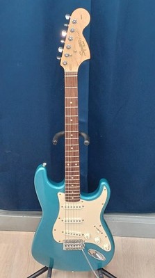 Squier Affinity Series Stratocaster Electric Guitar Safe delivery from Japan