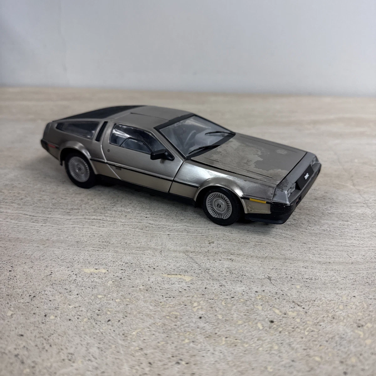 Sunstar DeLorean 1:18 Scale Diecast Cars, Trucks & Vans for sale