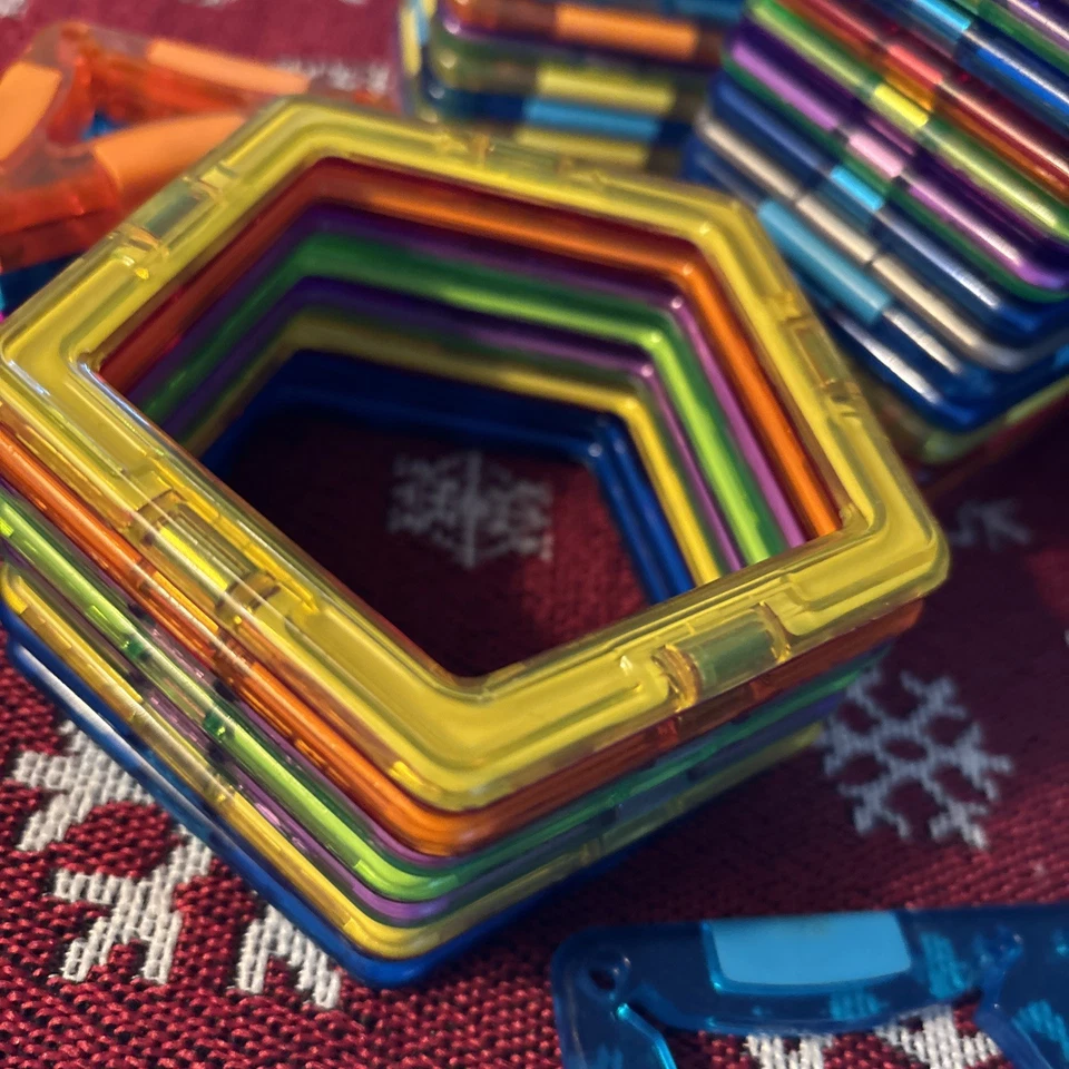 121 Magformers Magnetic Tiles Set for Kids - Image 3 of 4