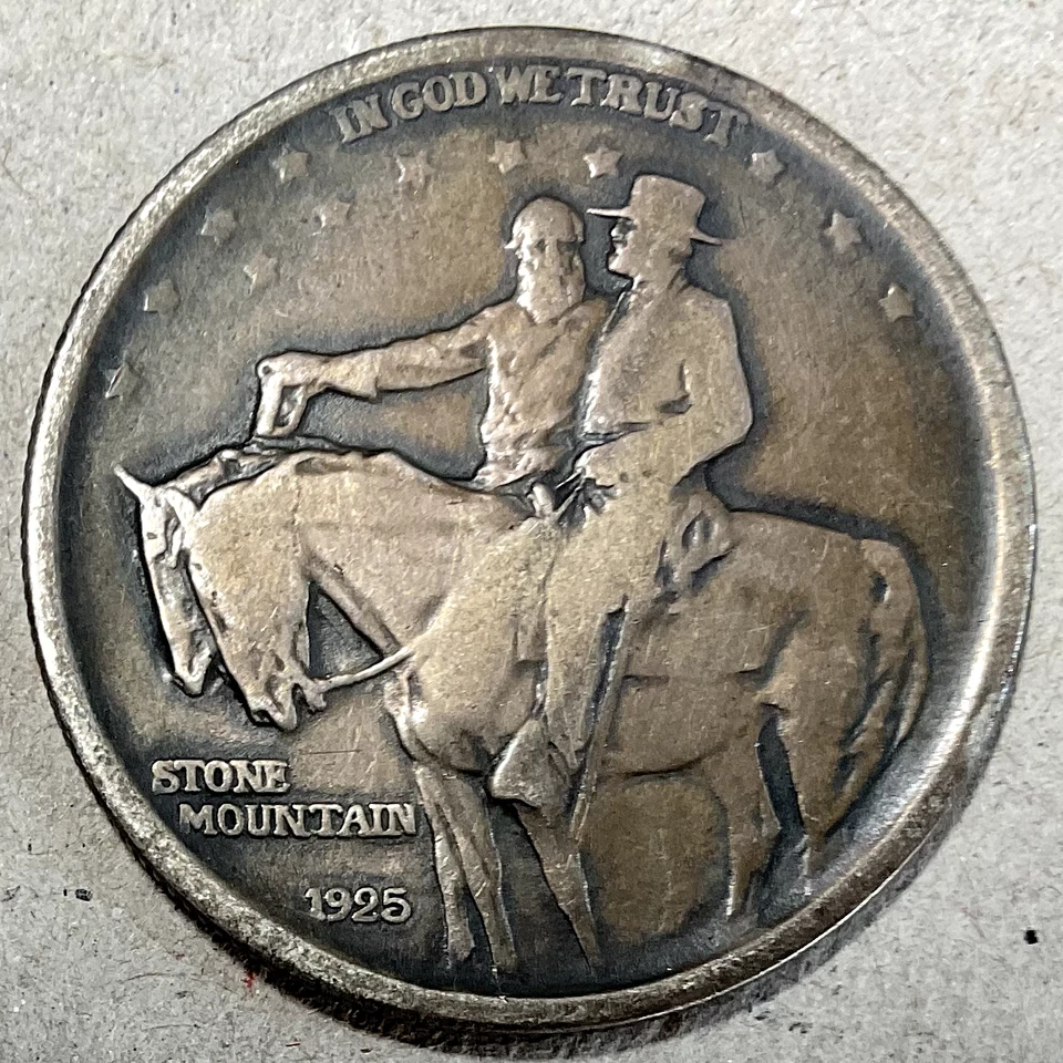 1925 stone mountain commemorative half dollar with beautiful toning / patina - Image 2 of 4