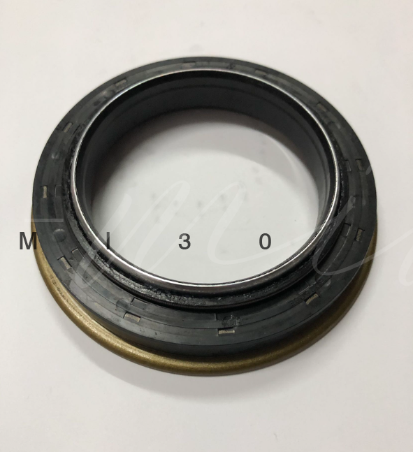 175743301100 804、954、1054 tractor front axle half shaft oil seal 