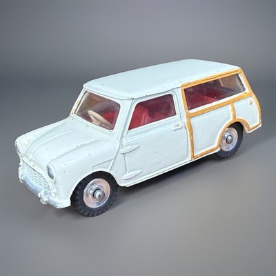Vintage Dinky Toys 197 Morris Mini Traveller in Cream White Original 1967 Clean