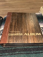 VTG RADIO SHACK REALISTIC CASSETTE TAPE FOLDING ALBUM CASE