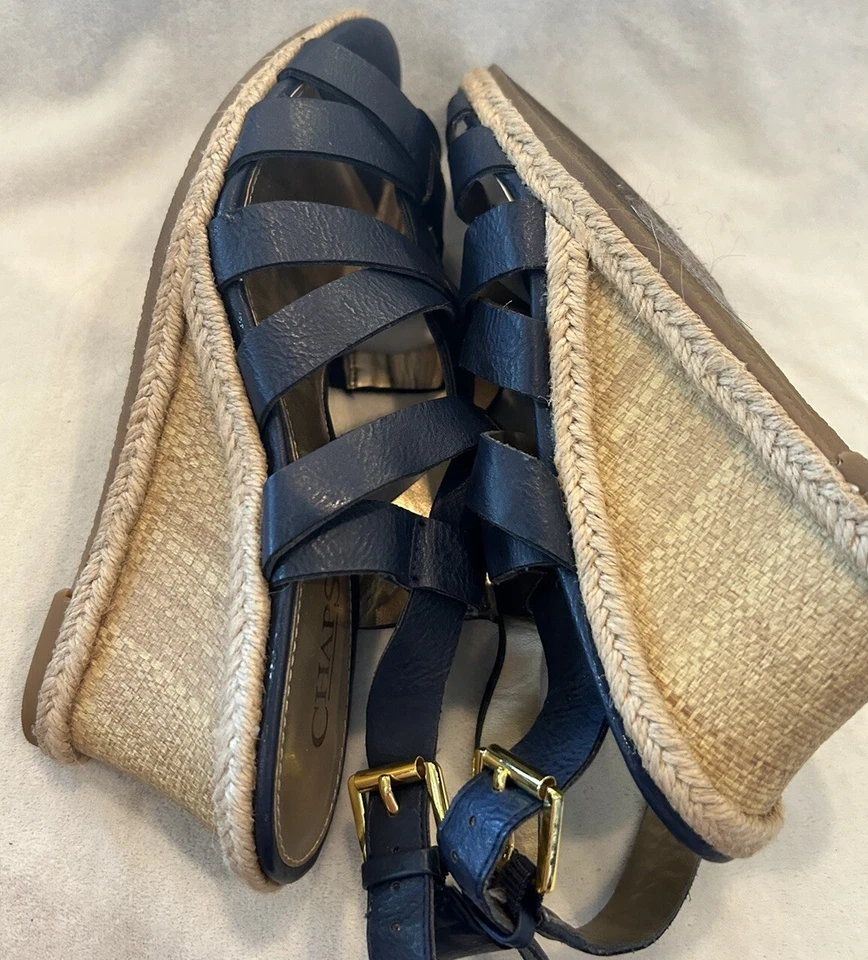 Sandalias de cuña CHAPS by RALPH LAUREN azul marino Daliyn de cuero con tiras para mujer talla 8 M Foto 3 de 4