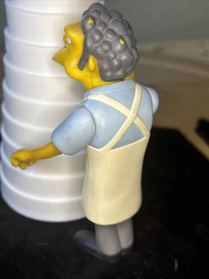 Figura de acción suelta de Los Simpson Moe Szyslak Playmates años 90 Foto 3 de 4