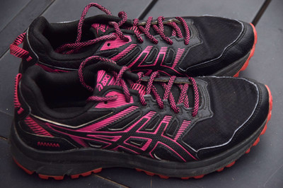 ASICS Trail Scout 2 Black Sheet Rock Shoes Woman s Very Lightly Worn Size 8.5