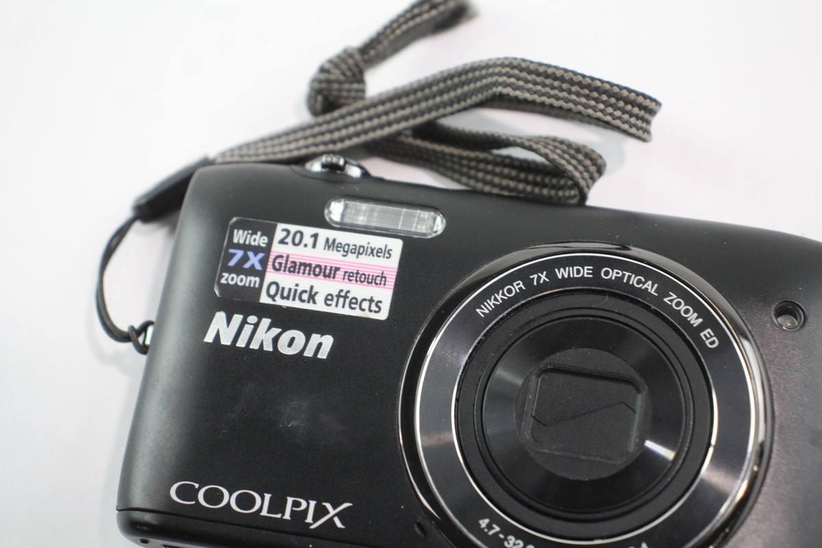 Nikon Coolpix S3400 Digital Compact Camera Working w/ Nikkor 7x