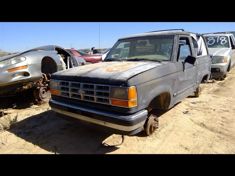 Conjunto de faros izquierdos usados se adapta a: Ford Bronco II 1989 cromo Dr izquierdo grado A Foto 2 de 4