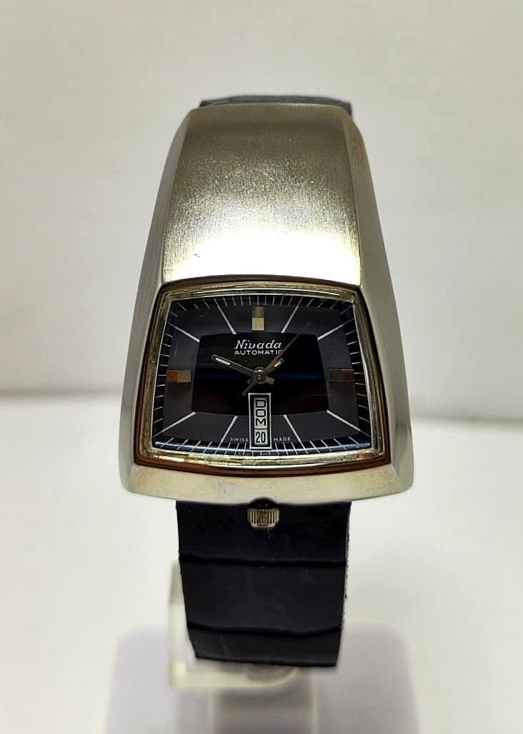 ASYMMETRIC Eta 33mm DATE VINTAGE 2678 AUTOMATIC 5487 DAY Ref. 70s NIVADA Cal. - vintagewatches.pk