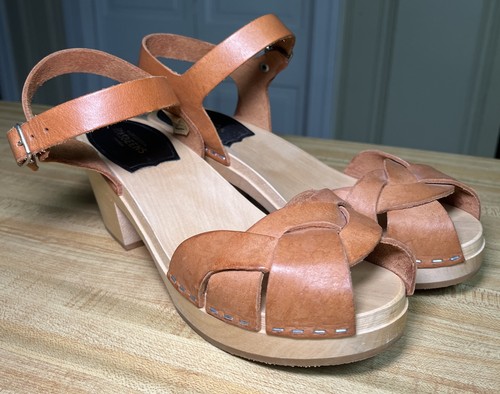 Swedish Hasbeens Woven Clogs Sandals Sz 37 US 6.5 Braided Tan Leather Shoes EUC - Picture 2 of 22