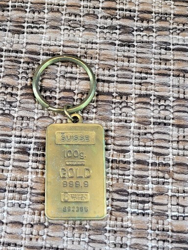 VINTAGE CREDIT SUISSE 100g UNREAL GOLD INGOT - BRASS KEYCHAIN | eBay