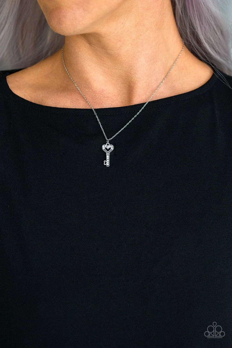 Paparazzi key best sale necklace