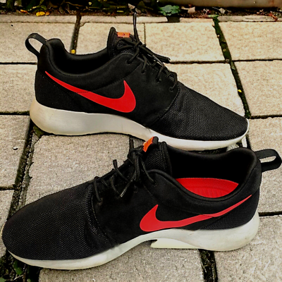 nike mens roshe one black