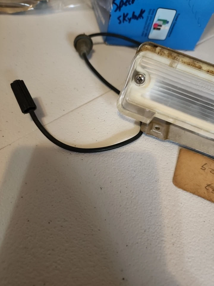 Chevrolet Chevelle 1965 luz de respaldo/lámpara GM 910729 65 SS OEM RARO Foto 3 de 4