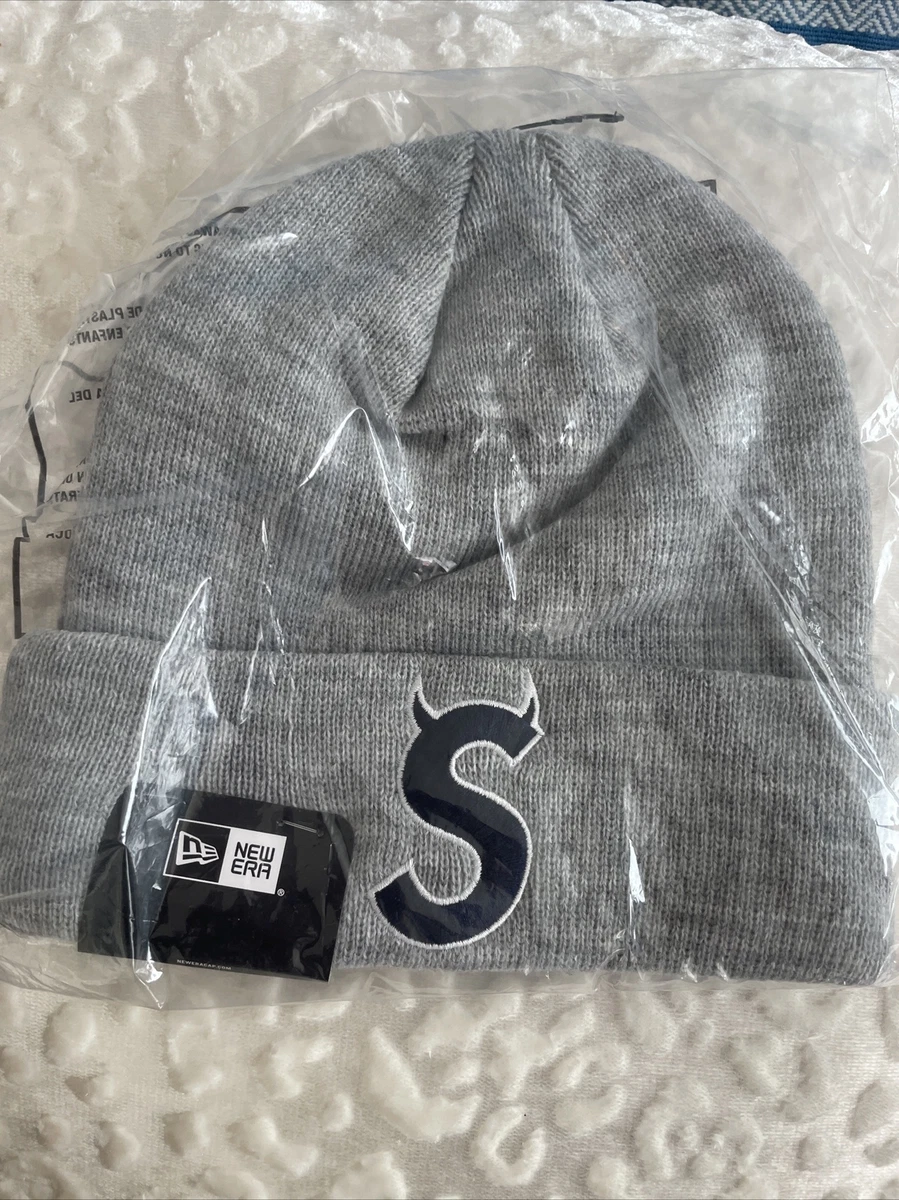 New Supreme® New Era® S Logo Beanie Heather Grey