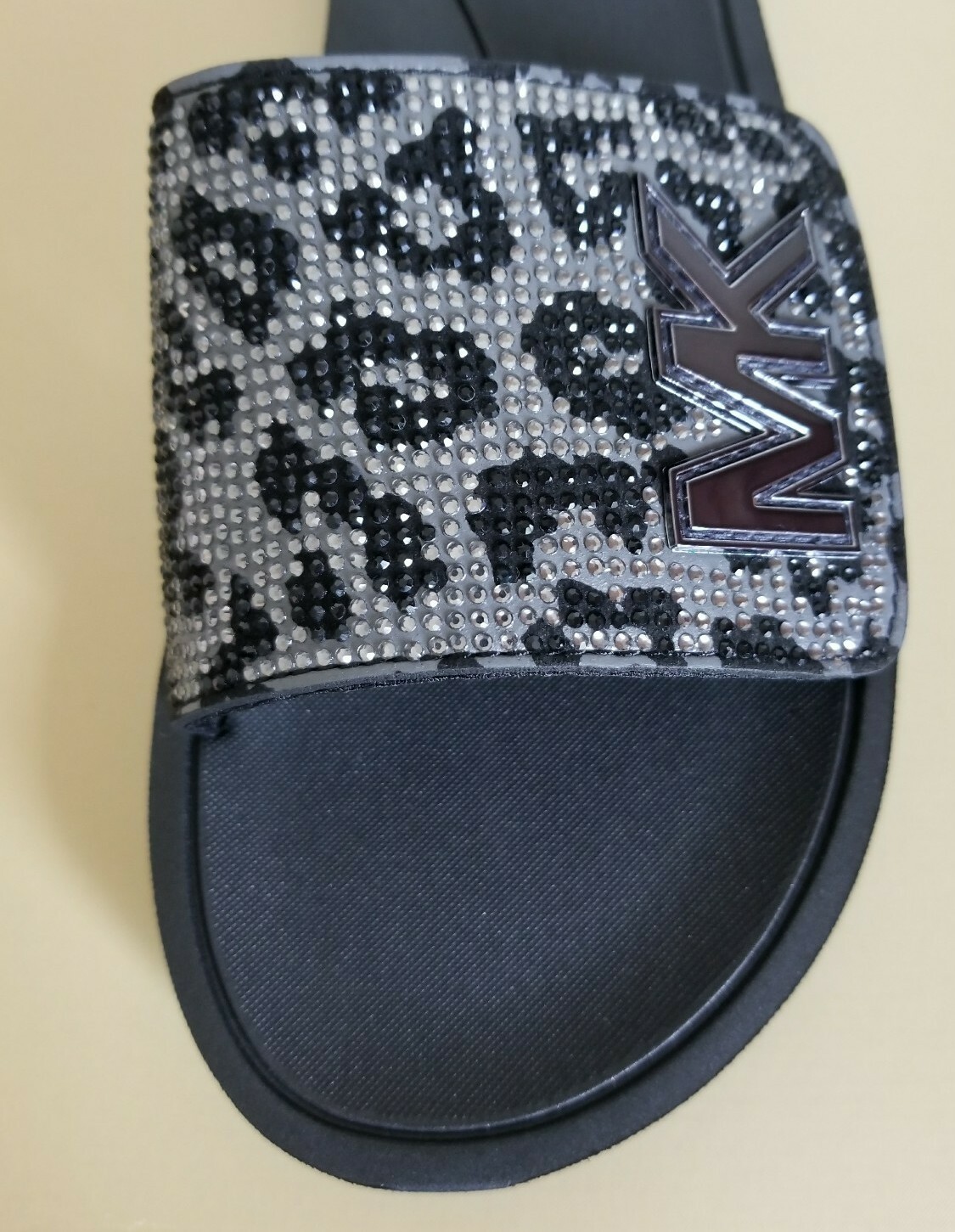 Picture 5 of 9