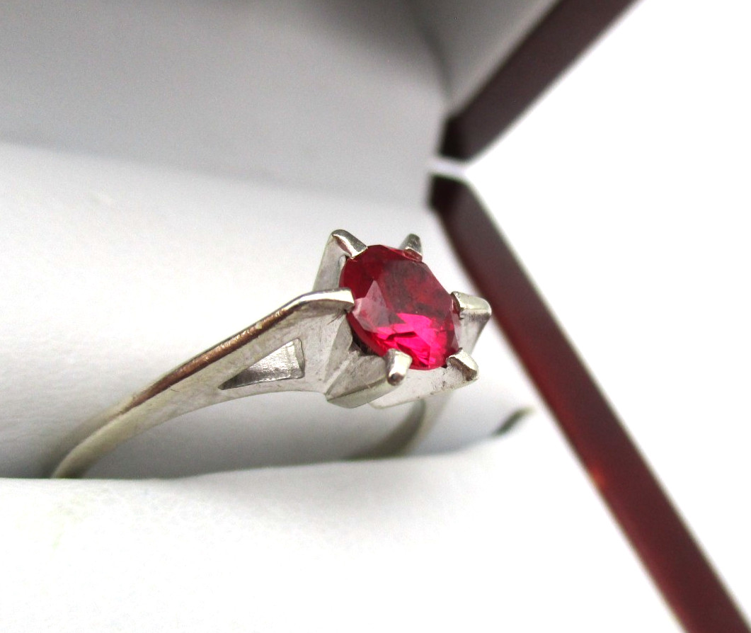 10K White Gold Ruby Solitaire Ring Size 7.50 - 7.… - image 12
