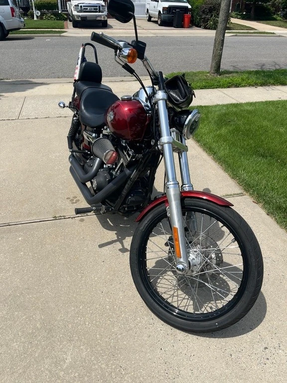 2010 Harley-Davidson Dyna Glide Wide Glide® Classic Motorcycle Stock # 888135 - Image 4 of 4