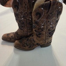Women  s Corral Boots Brown Flowered Embroidery Studs Crystals Size 8.5M A2840