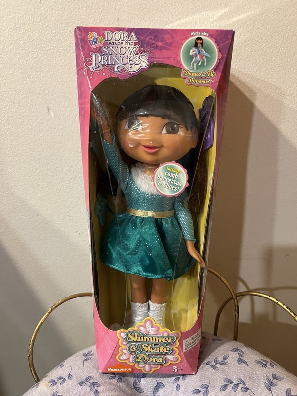 2008 Dora the Explorer Shimmer & Skate Doll – Brand New in Original Box