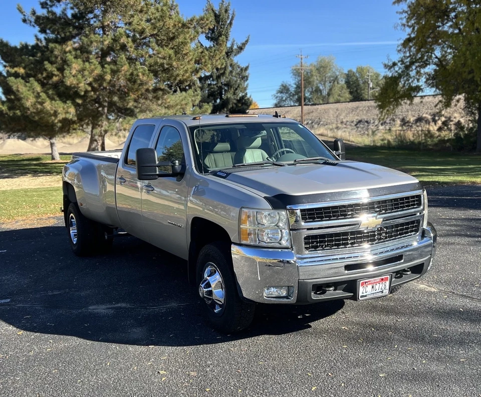 Chevrolet C/K 2009 camioneta 3500 K3500 LTZ Foto 2 de 4