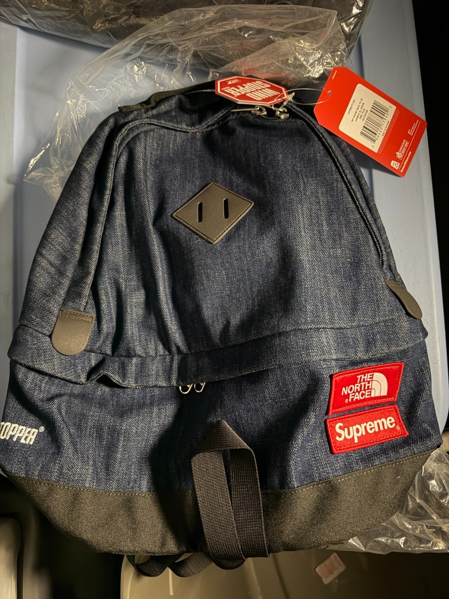 Supreme x The North Face Day Pack Gore Windstopper 