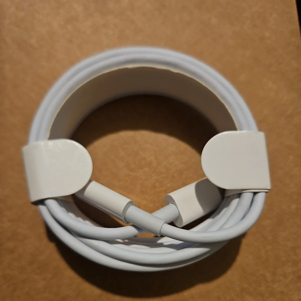 OEM Apple USB-C to USB-C Cable Fast Charger Type C Cord For iPad Pro/Air - NEW - Image 2 of 4