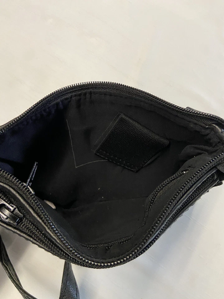 Bolso Bandolera MILWAUKEE LEATHER Cuero Negro Foto 4 de 4