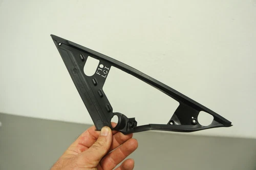 14-2016 bmw 528i f10 535i 550i LCI passenger mirror rubber weather strip liner