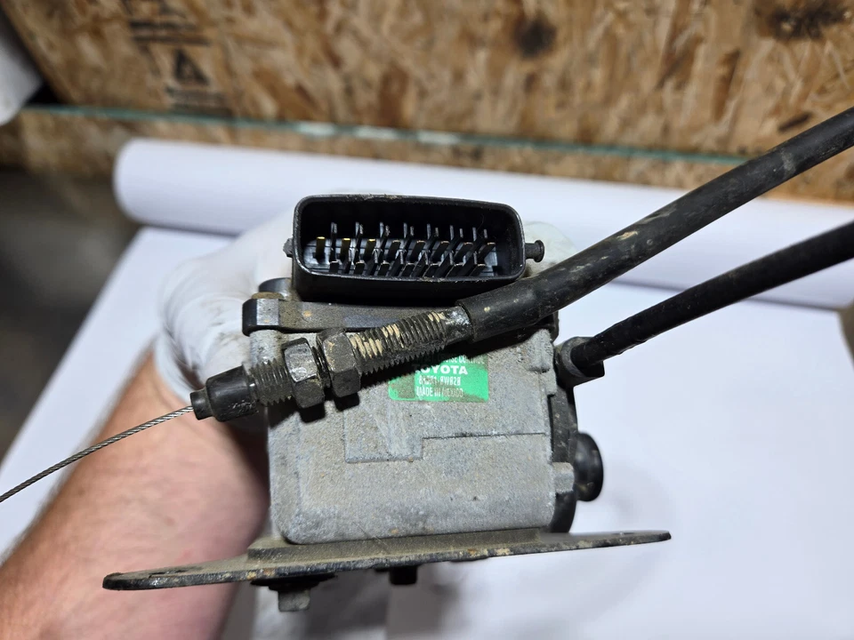 97-98 TOYOTA T100 3.4 V6 5VZE ДРОССЕЛЬ УДЕРЖАНИЯ КРУИЗ-КОНТРОЛЬ ПРИВОД КАБЕЛЬ OEM - Изображение 2 из 4