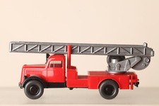Wiking 1:87 Opel Blitz Feuerwehr Einsatzwagen Leiterwagen rot (248235)