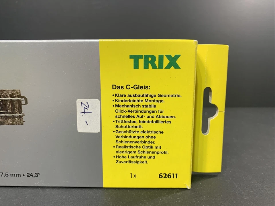 Trix M62611 HO Gauge C Track Left Hand Motorised Turnout  - Image 4 of 4