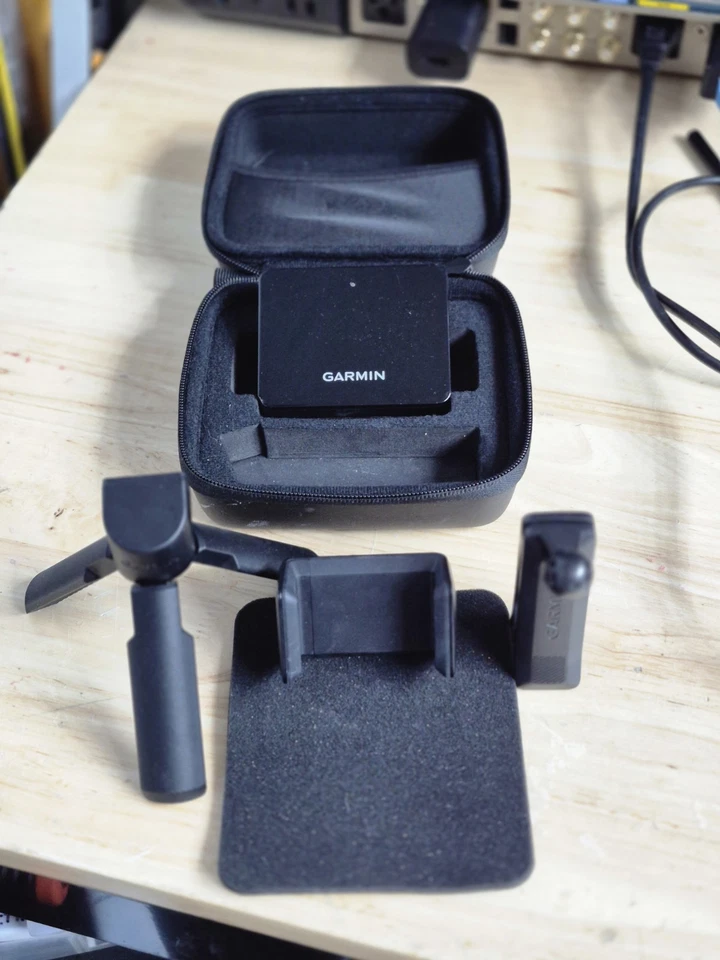 Garmin Approach R10 tragbarer Golf Launch Monitor Simulator mit Zubehör - Bild 4 von 4