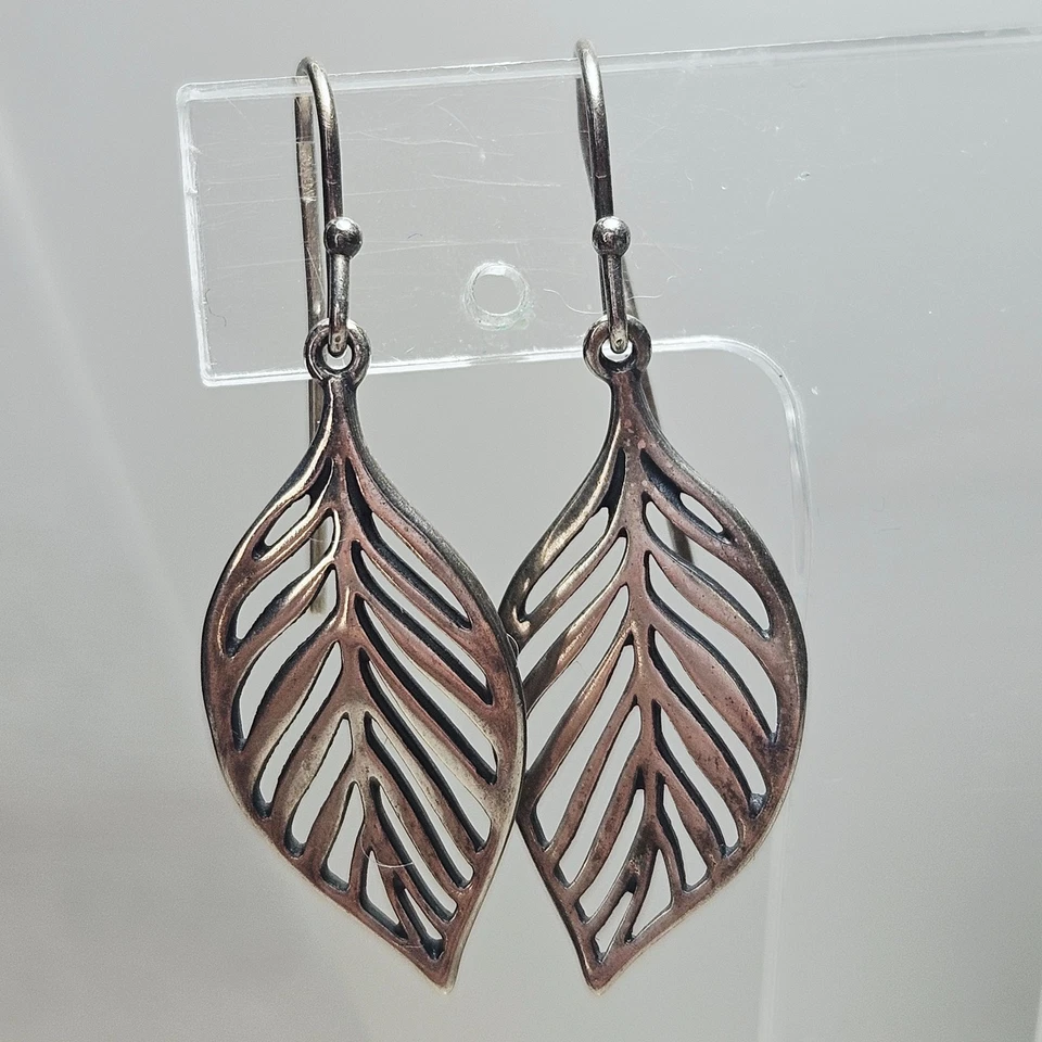 Pendientes James Avery Hoja Recortada Abierta Cuelga Plata de Ley 925 Diseño Retirado Foto 3 de 4